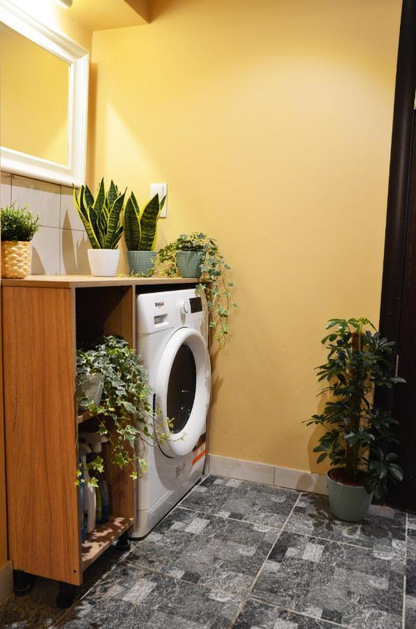 Anna'S Guesthouse Riga Esterno foto