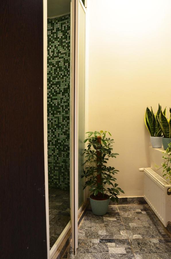 Anna'S Guesthouse Riga Esterno foto