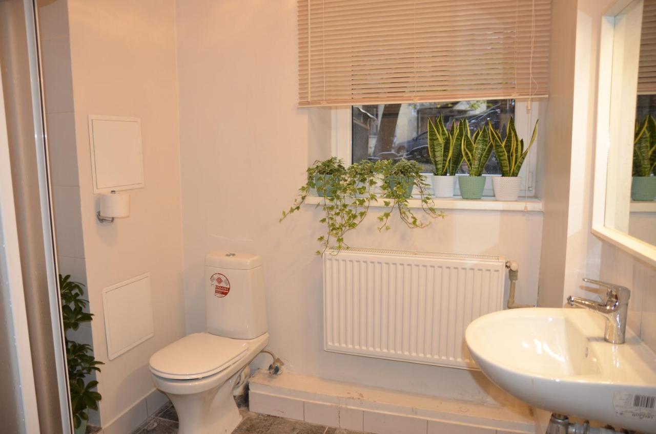 Anna'S Guesthouse Riga Esterno foto