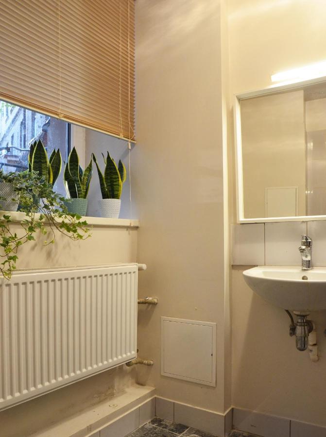 Anna'S Guesthouse Riga Esterno foto