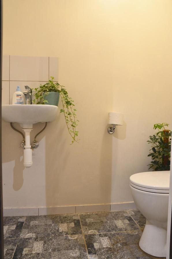 Anna'S Guesthouse Riga Esterno foto