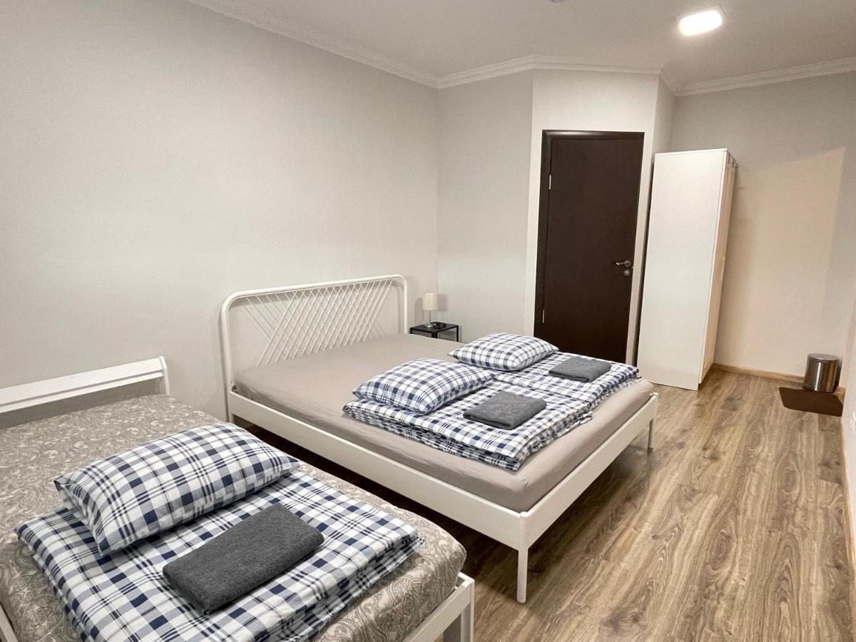 Anna'S Guesthouse Riga Esterno foto